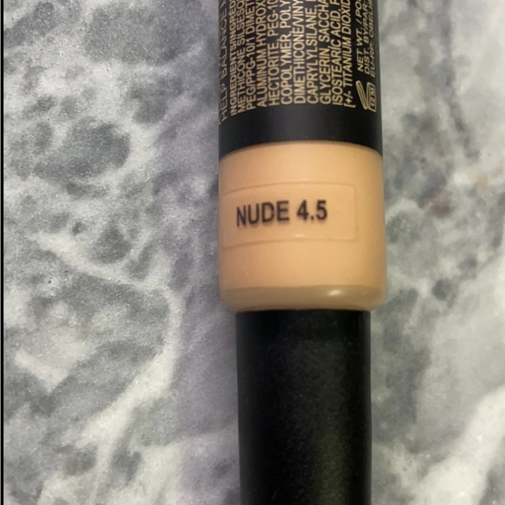 NudeStix‎ Cream Concealer Nude 4.5